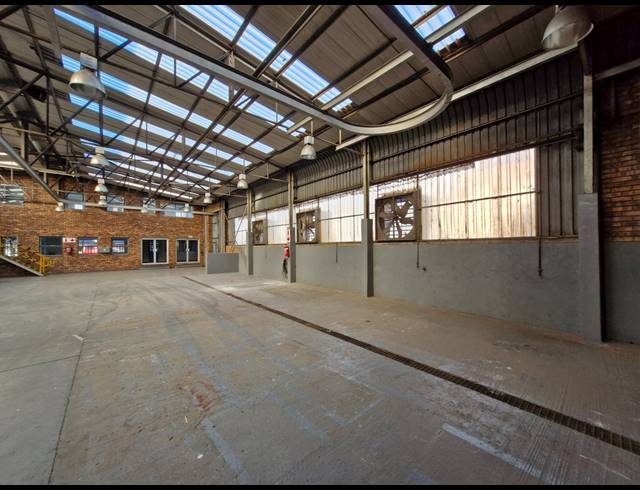 790M² FACTORY TO LET IN JET PARK